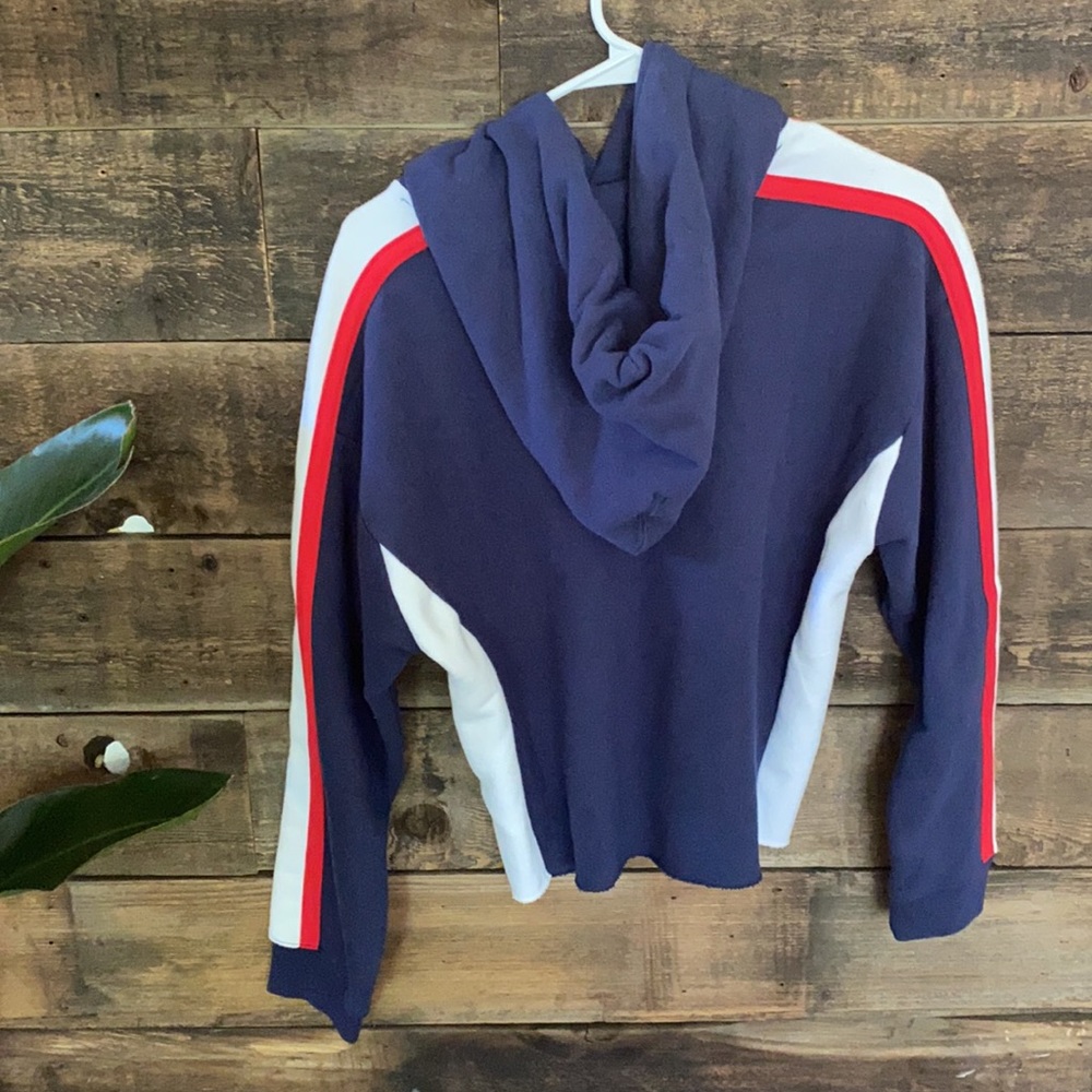 Cropped Levi’s hoodie - Picture 3 of 3